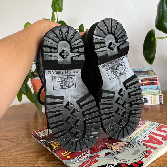 Dr. Martens Air Wair Industrial Steel Toe Slip Resistant Boots Black 8878 - Picture 8 of 12